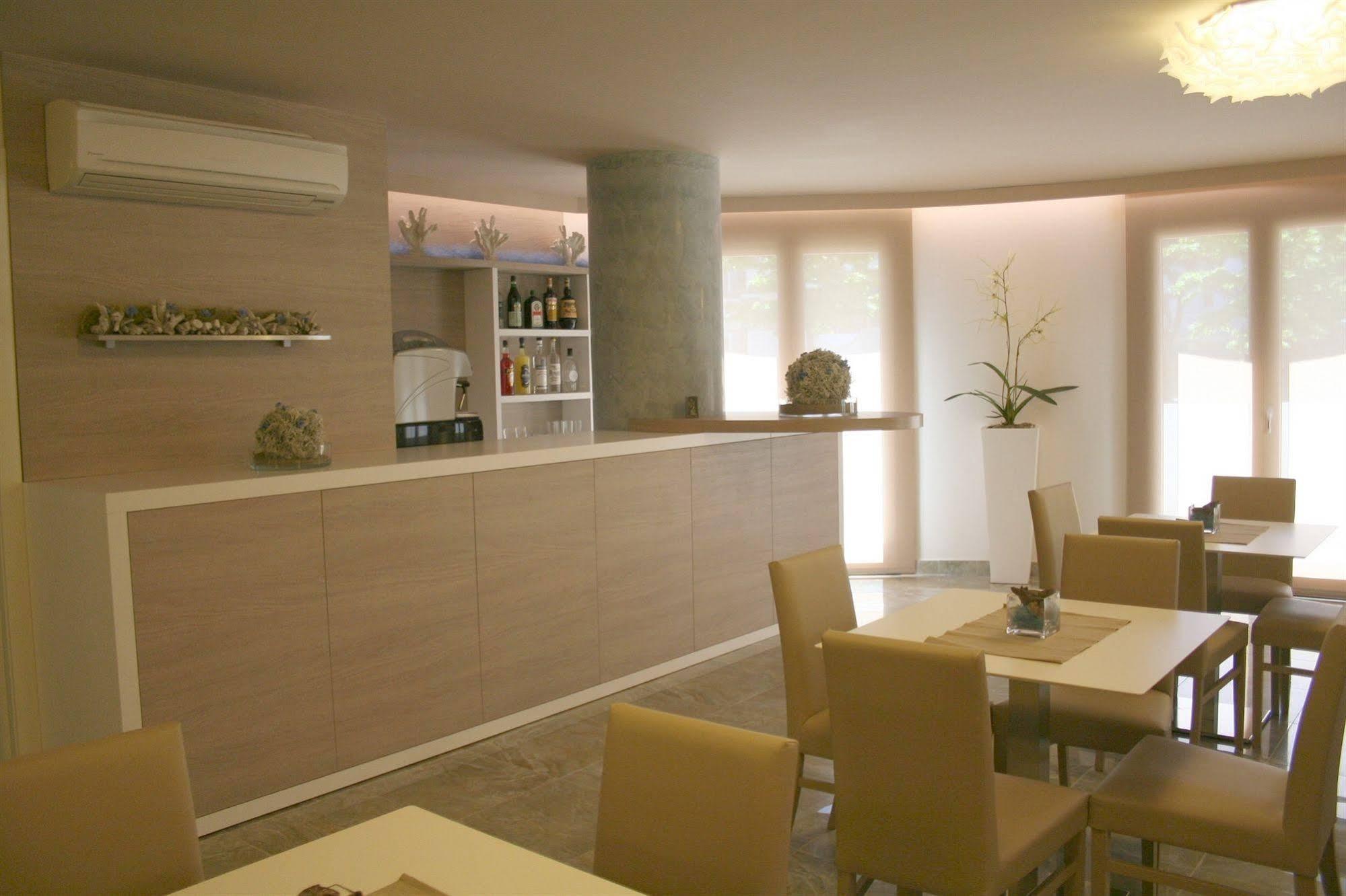 Atlantic Aparthotel 3*
